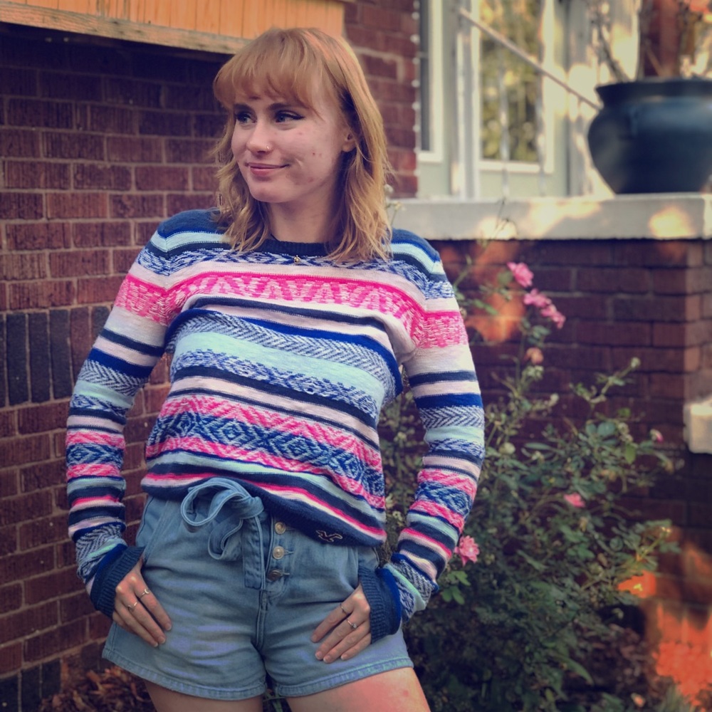 Hollister sweater